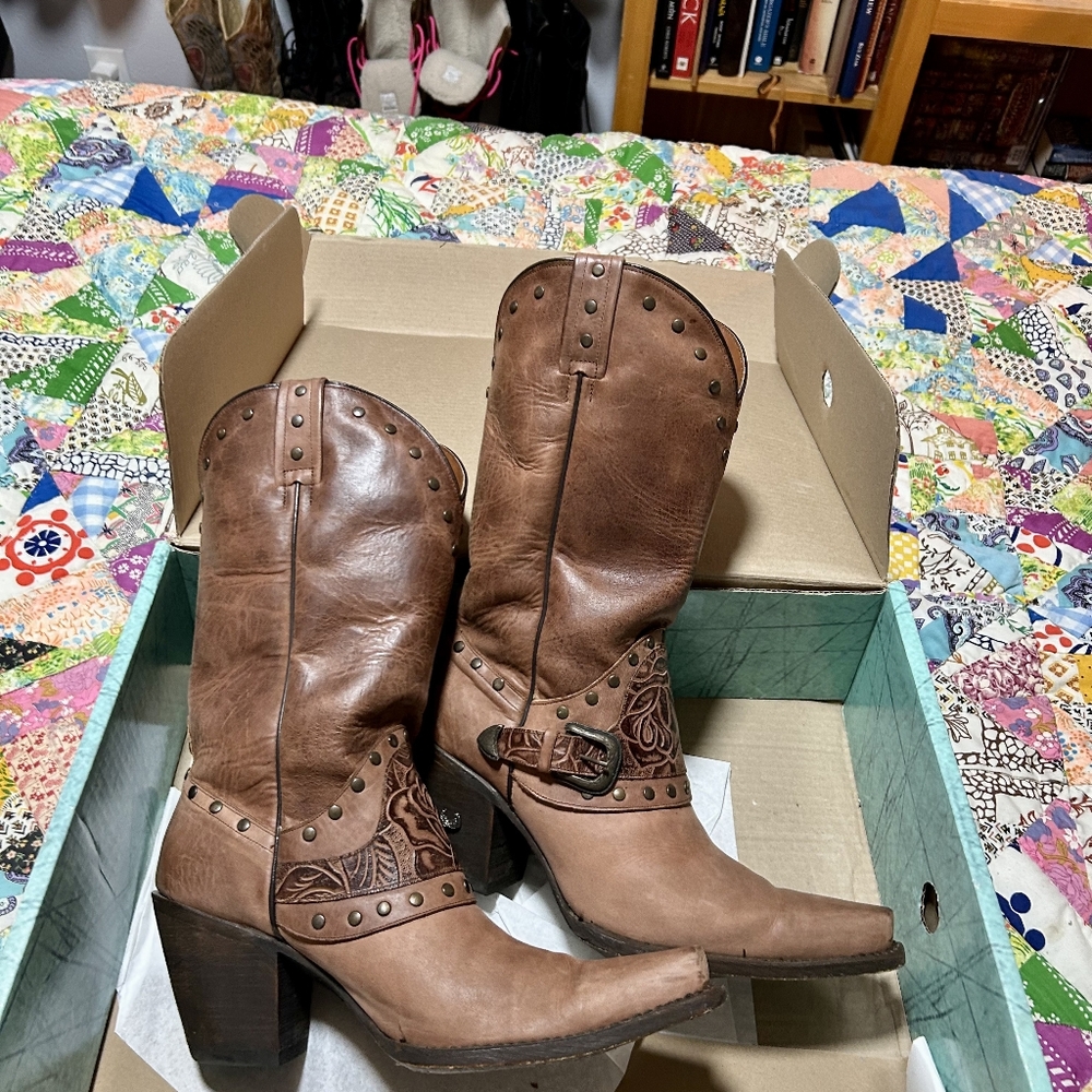 Eight Second Angel Angelica Floral Buckle Boots Size 11